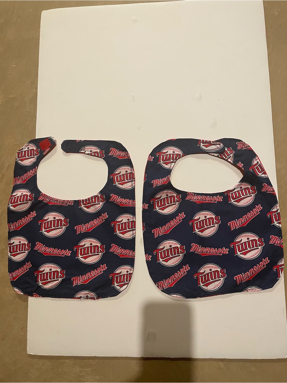 Minnesota Twins Baby Bib Set of 2 MLB Logo Bibs